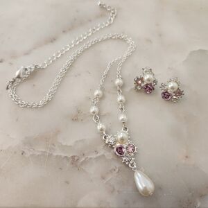 Vintage Necklace & Earring Set. Silver Tones. Floral. Rhinestone & Faux Pearl.